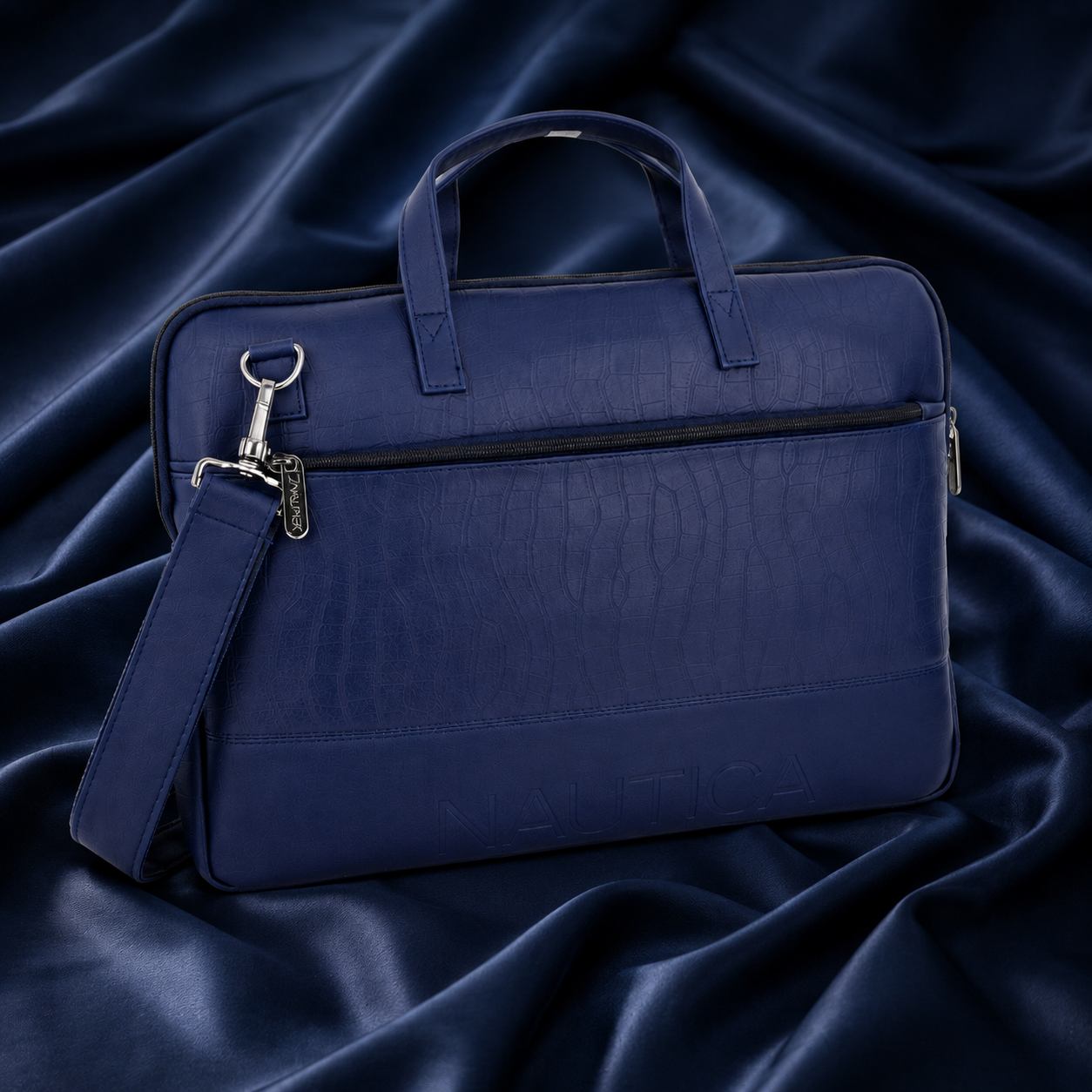 FEATURES : NEW ENGLISH COLOR CROCO TEXTURED DESIGN COMPACT SIZE / WITH STRAP INSIDE POKET ZIP 16.5*11.5*2 INCH SIZE NAUTICA 06- NAVY BLUE image 4