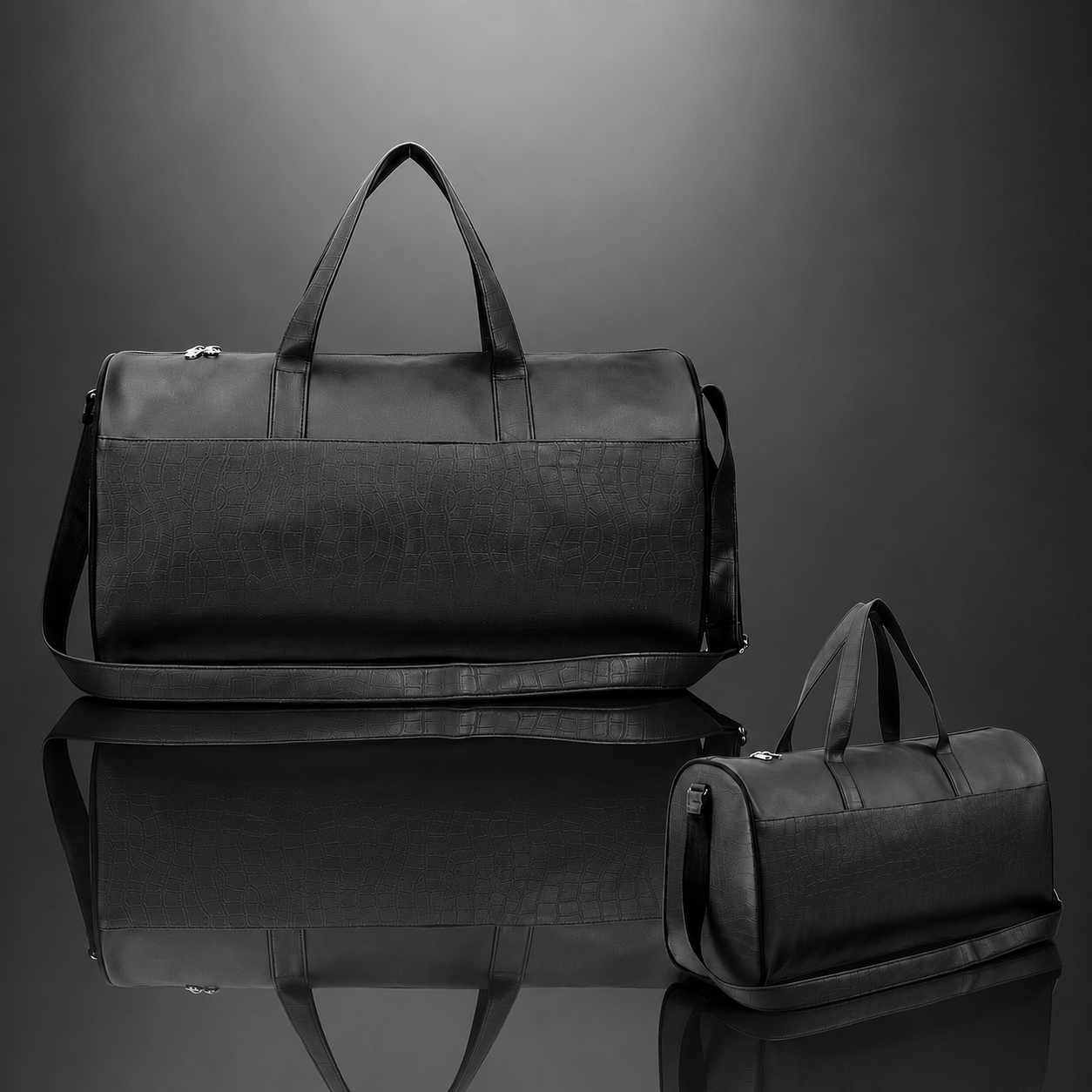 FEATURES : NEW ENGLISH COLORE CROCO TEXTURED DESIGN COMPACT SIZE / WITH STRAP 19.3*11*8.7 INCH SIZE CROCO DUFFLE - BLACK image 3