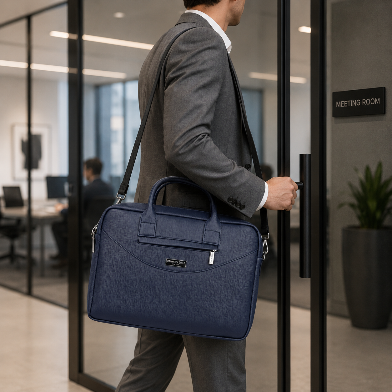 KC 22 KENNETH COLE / LAPTOP BAG SMILE 01 BLUE image 3